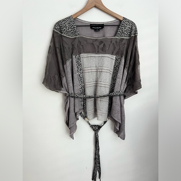 Madeleine Gaucher multi print animal top poncho lightweight Quebec One Size - Picture 1 of 7